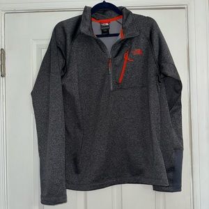 The North Face Men’s quarter zip sweatshirt size M